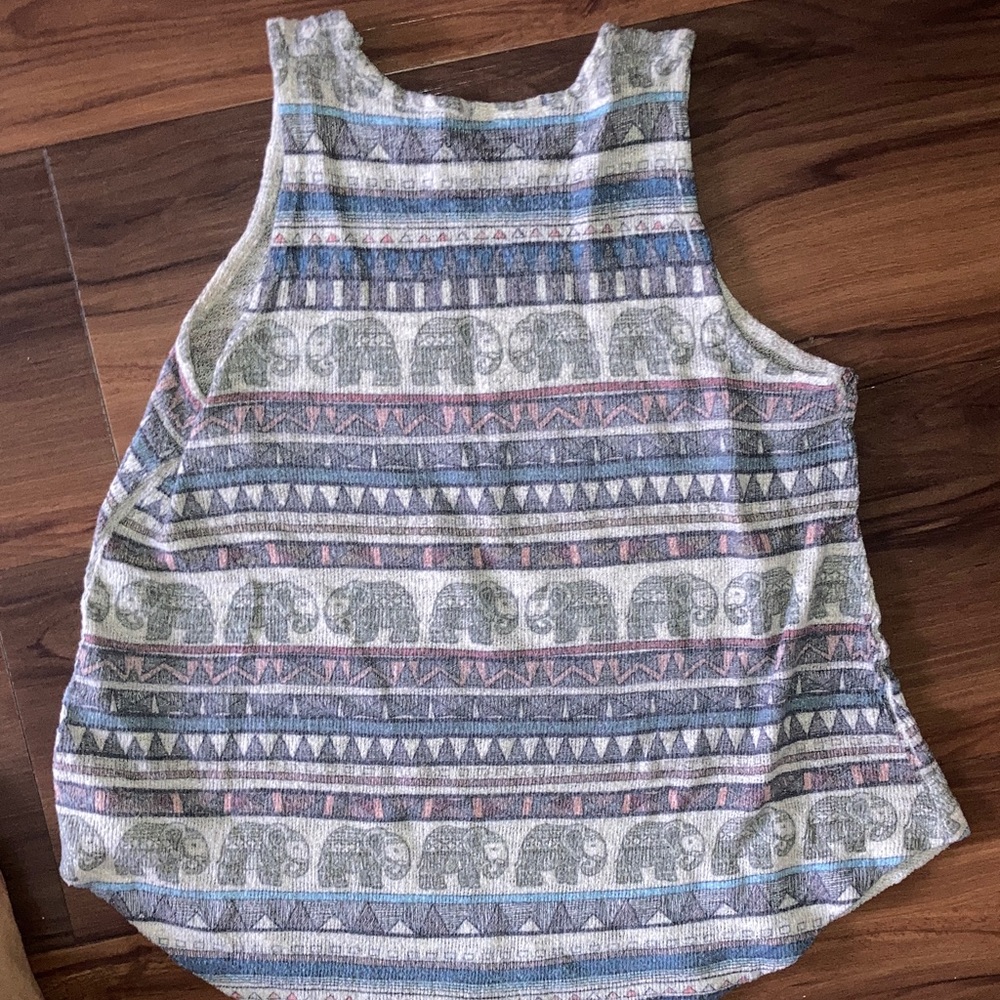 Gilli Multicolor Patterned Tank Top - Picture 4 of 4